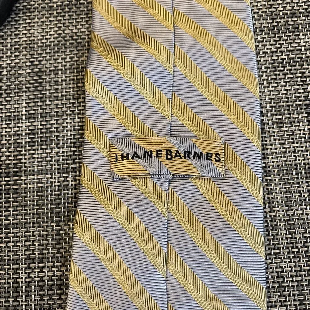 Jhane Barnes 100% Silk Necktie Tie Geometric Gray Gold Made in Japan